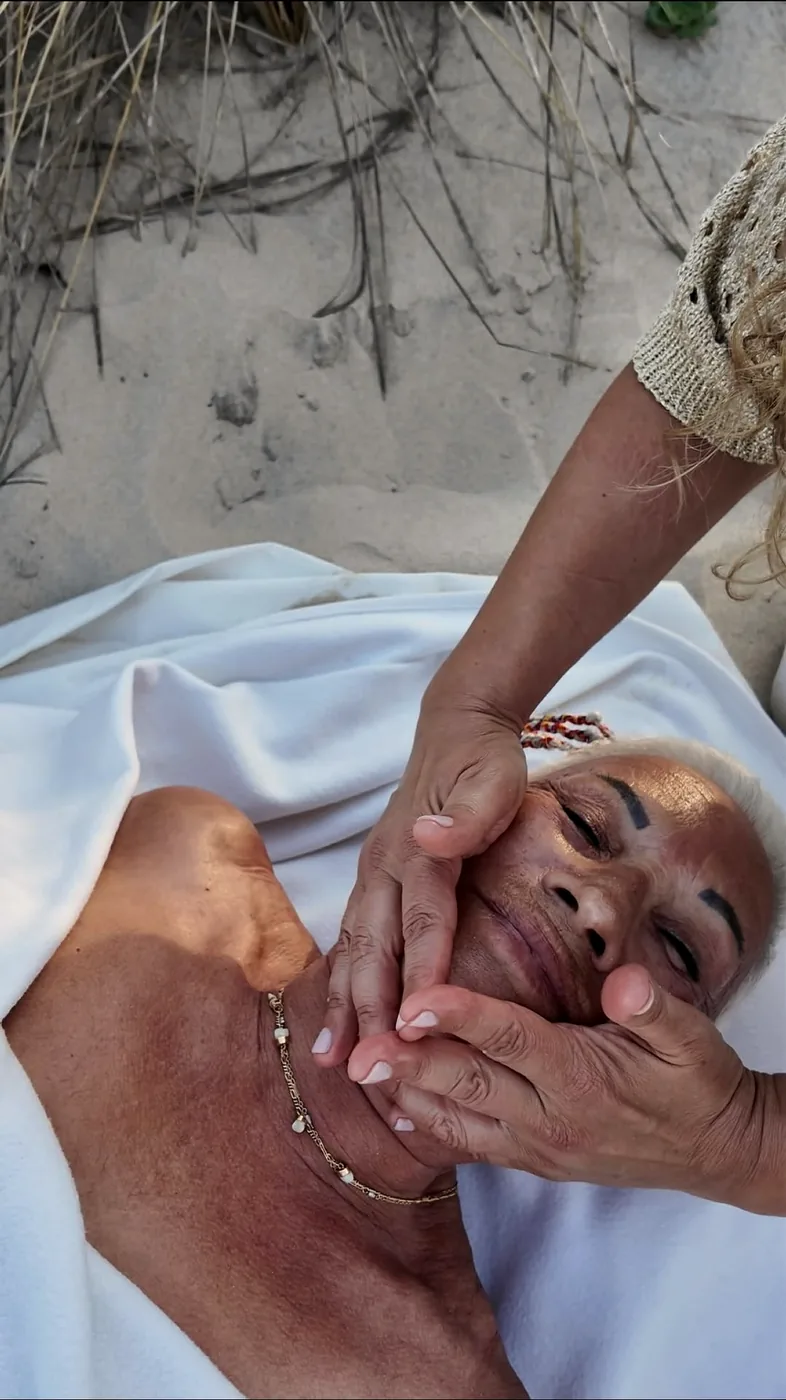 Ritual facial ao ar livre